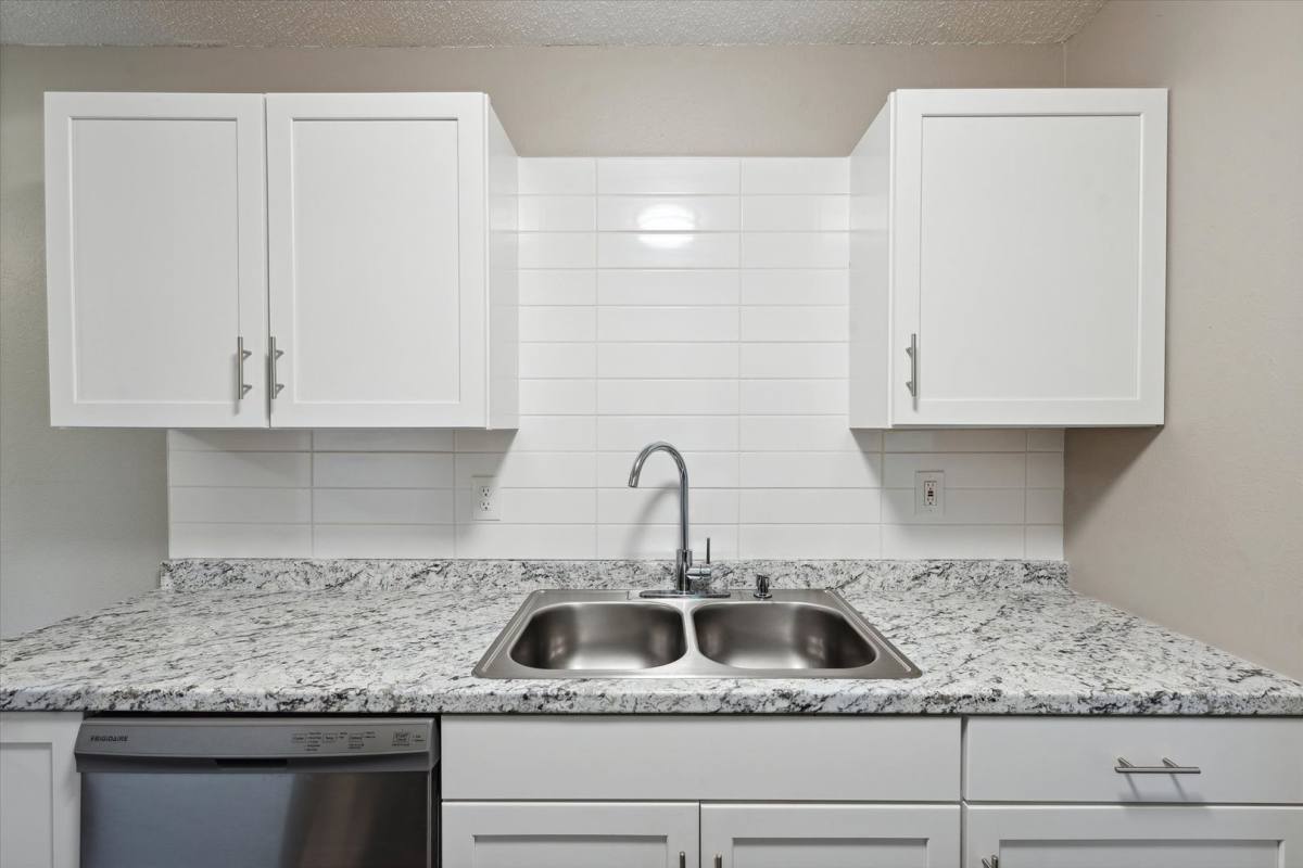 Apartment for rent at 4103-11 Harvest Lane, Toledo, OH 43623