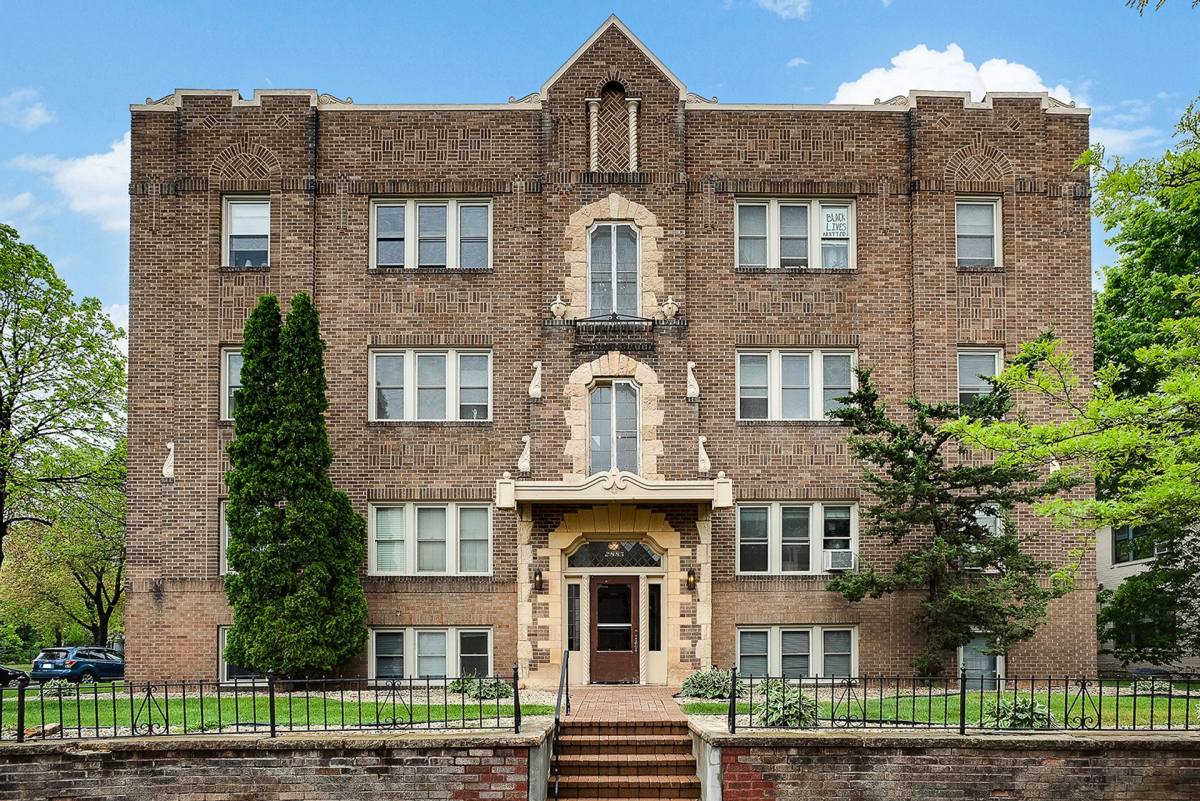 Apartment for rent at 2885 James Ave S, Minneapolis, MN 55408