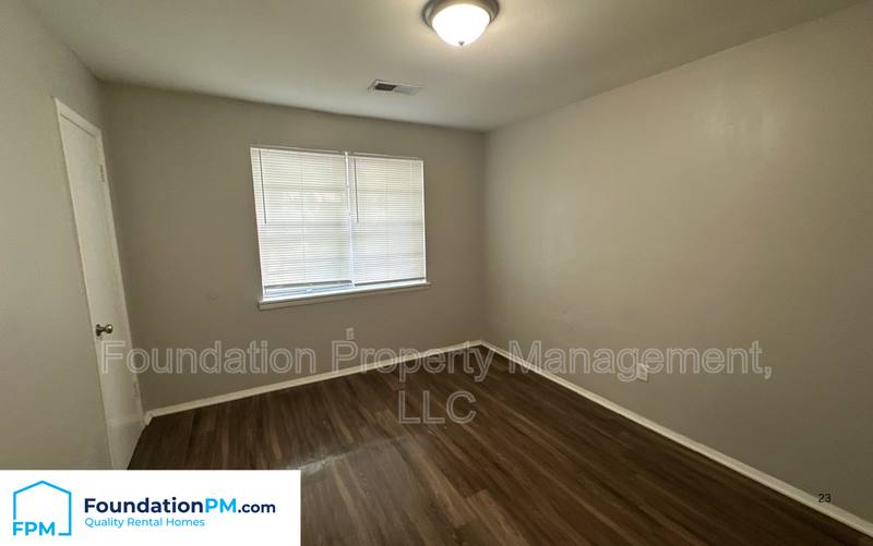 House for rent at 1056 Hudson St #1, Memphis, TN 38112