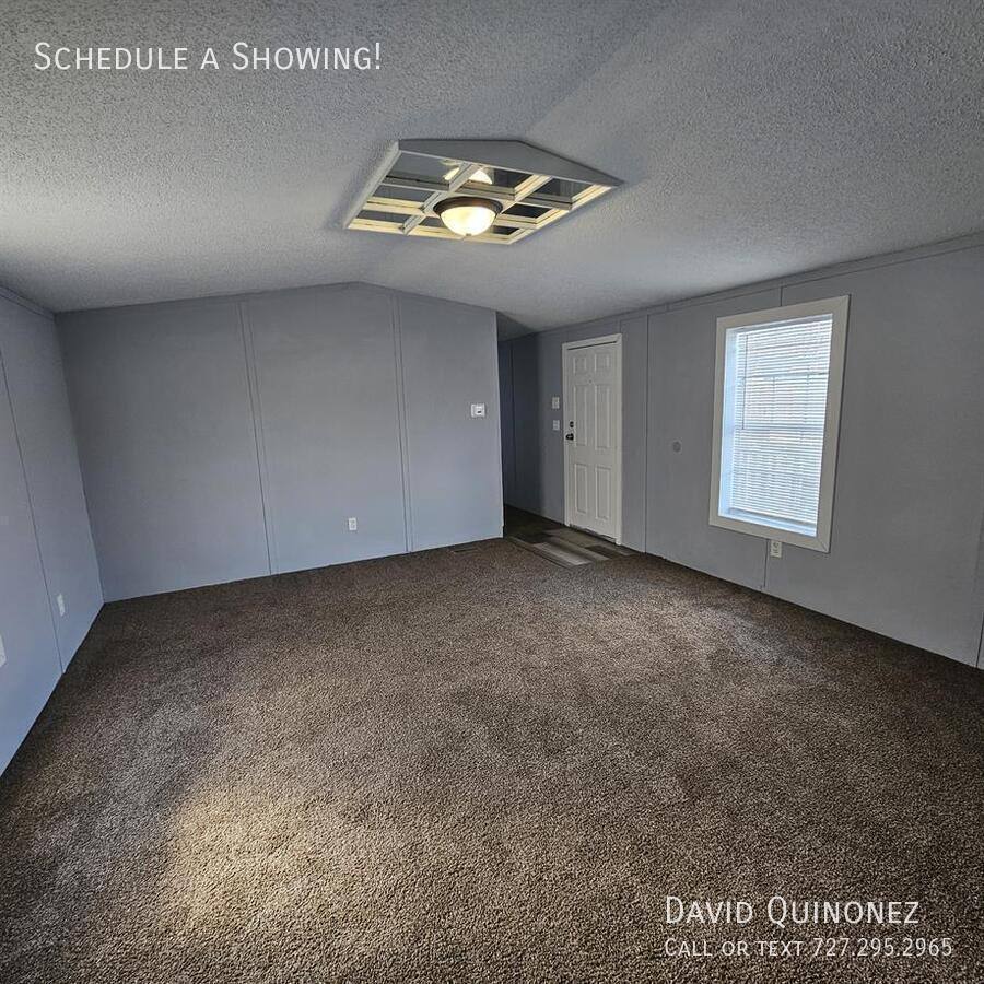2737 W Washington Center, Fort Wayne, IN 46818 - House for Rent - Image 3