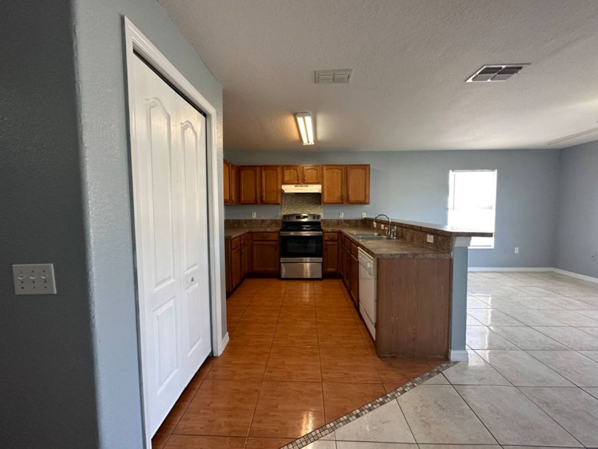 House for rent at 662 Yak Court, Kissimmee, FL 34759