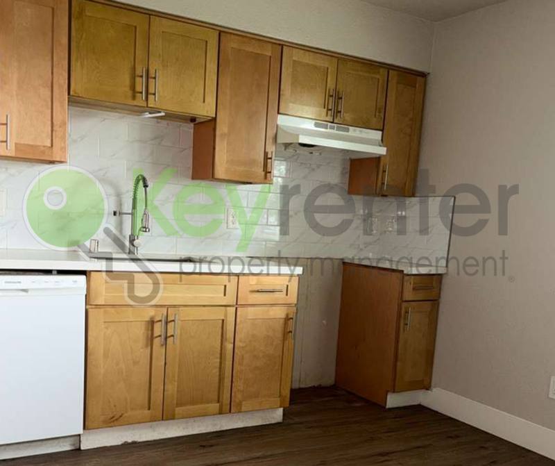 Apartment for rent at 5720 Falconer Way #B, Sacramento, CA 95824