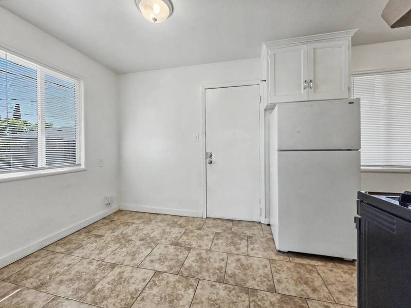 Apartment for rent at 1916 E Hunter Ave #4, Fresno, CA 93703