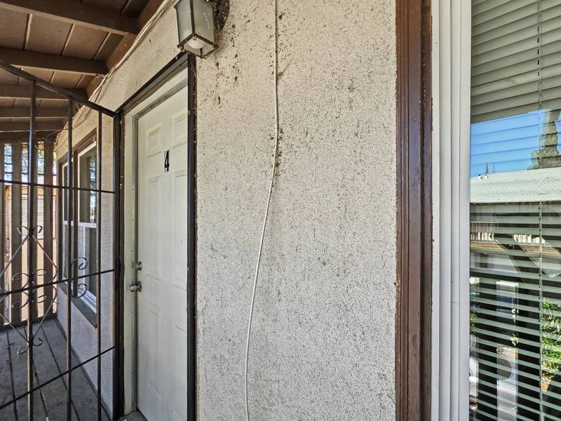 Apartment for rent at 1916 E Hunter Ave #4, Fresno, CA 93703