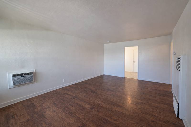 Apartment for rent at 1916 E Hunter Ave #4, Fresno, CA 93703