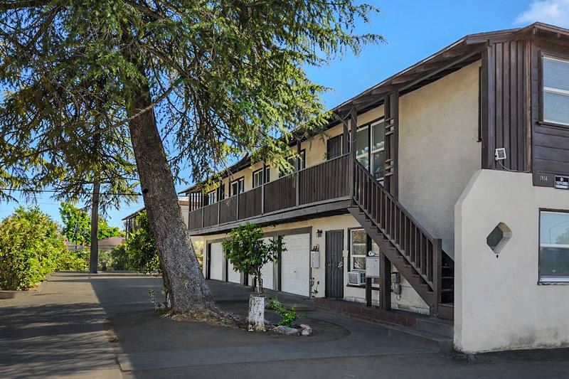 Apartment for rent at 1916 E Hunter Ave #4, Fresno, CA 93703