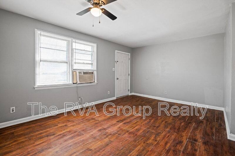 Apartment for rent at 1528 Lincoln St, Petersburg, VA 23803