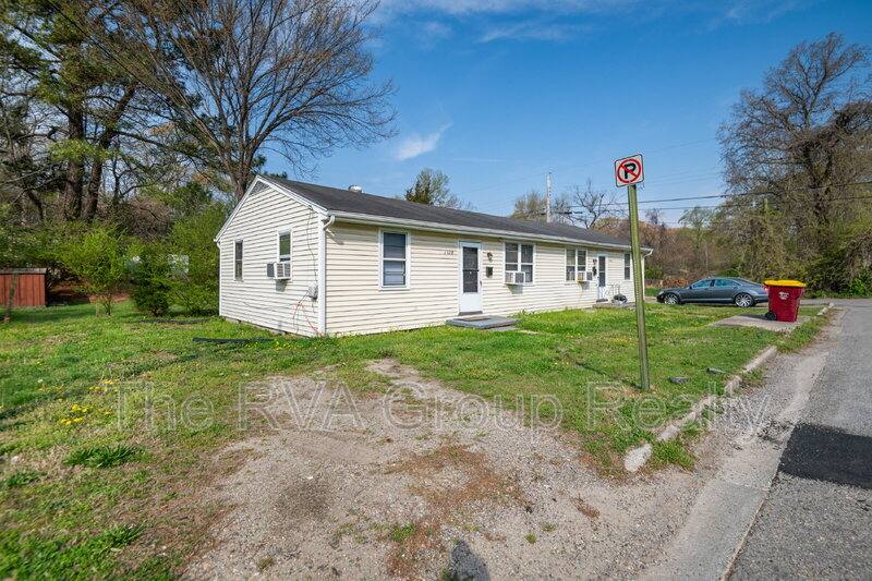 Apartment for rent at 1528 Lincoln St, Petersburg, VA 23803