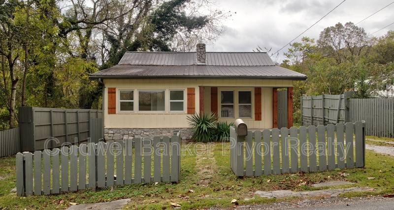House for rent at 65 Nason St, Rossville, GA 30741