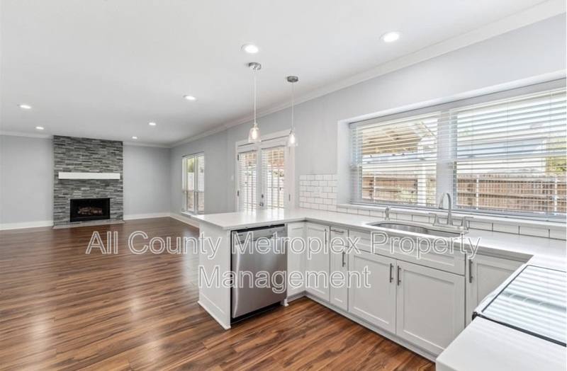 House for rent at 516 Arbor Oak Dr, Grapevine, TX 76051