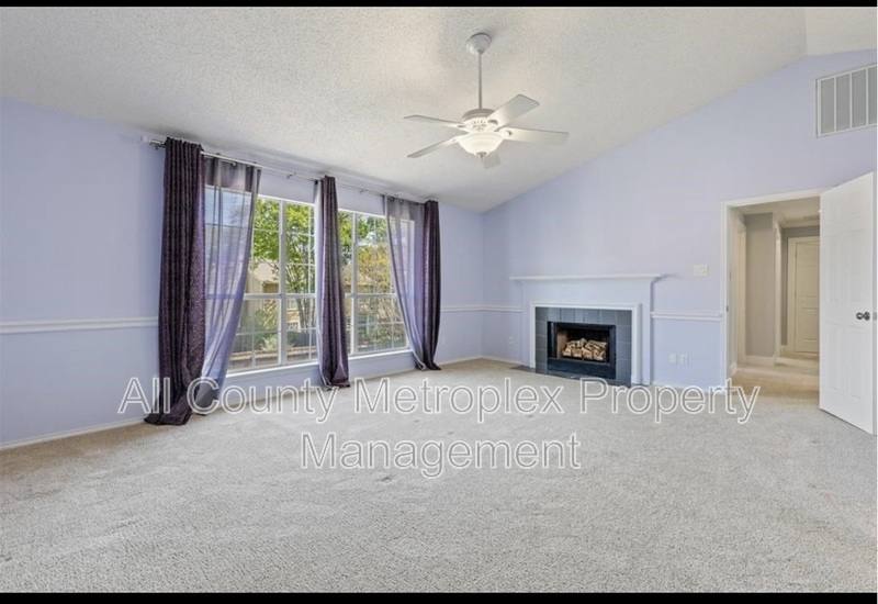 House for rent at 516 Arbor Oak Dr, Grapevine, TX 76051