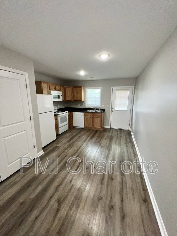 Apartment for rent at 729 Fisher Ferry St E, Thomasville, NC 27360