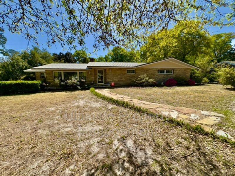 House for rent at 6300 Towles Rd, Wilmington, NC 28409