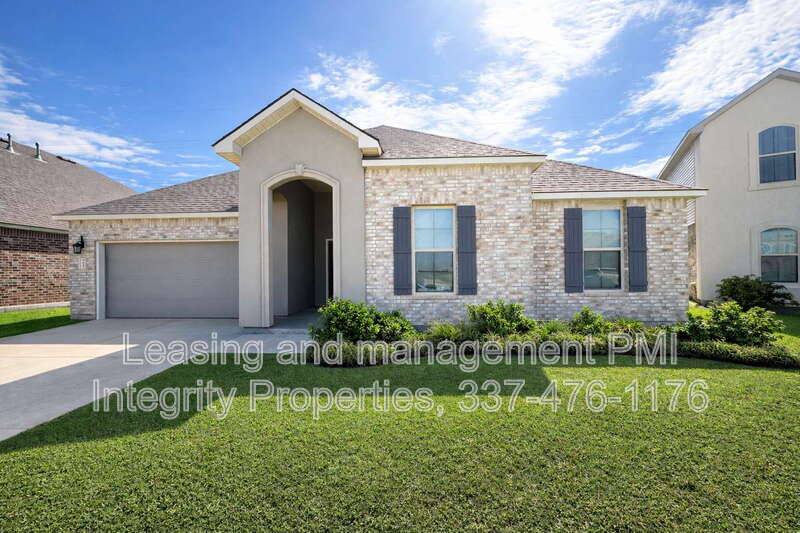 House for rent at 115 Rue Chateau Royal Dr, Youngsville, LA 70592