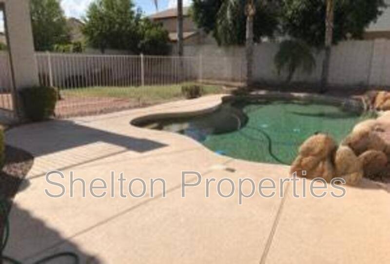 House for rent at 7662 W Via Del Sol, Peoria, AZ 85383
