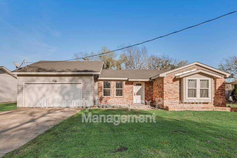 House for rent at 1303 S Medora St #4 Rent, Terrell, TX 75160