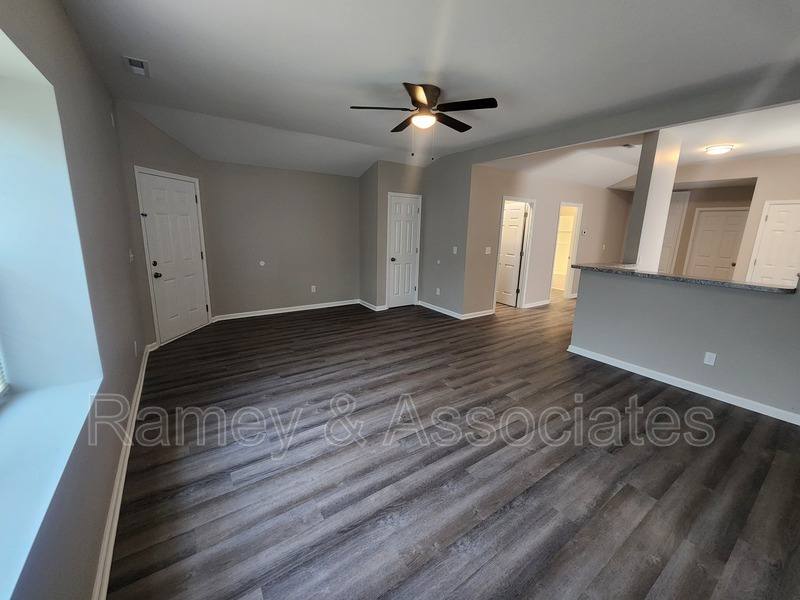 Apartment for rent at 515 S 20th St, Louisville, KY 40203