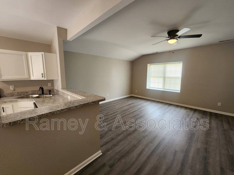 Apartment for rent at 515 S 20th St, Louisville, KY 40203