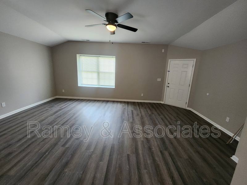 Apartment for rent at 515 S 20th St, Louisville, KY 40203
