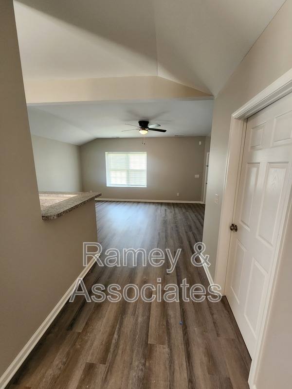 Apartment for rent at 515 S 20th St, Louisville, KY 40203