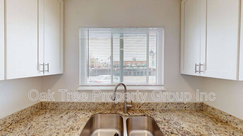Apartment for rent at 2320 Buena Vista Ave #B, Alameda, CA 94501