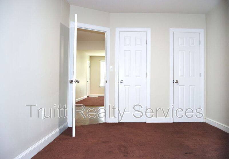 Apartment for rent at 1621 17th Place SE #3, Washington, DC 20020