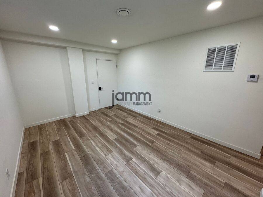 Apartment for rent at 18997 Hilliard Blvd #1, Rocky River, OH 44116