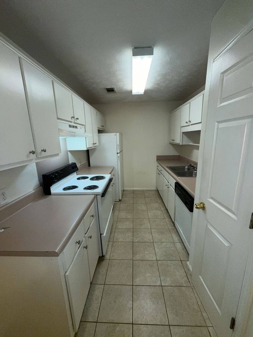 Apartment for rent at 2922 Howard Ave, Columbus, GA 31904