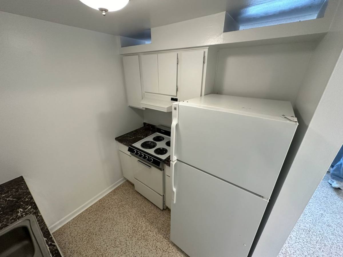 Apartment for rent at 3200 Fairway Lane, Orlando, FL 32804
