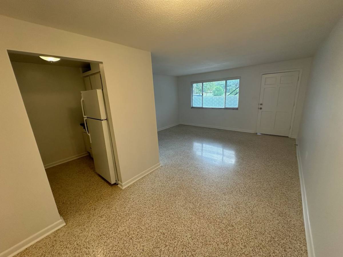 Apartment for rent at 3200 Fairway Lane, Orlando, FL 32804