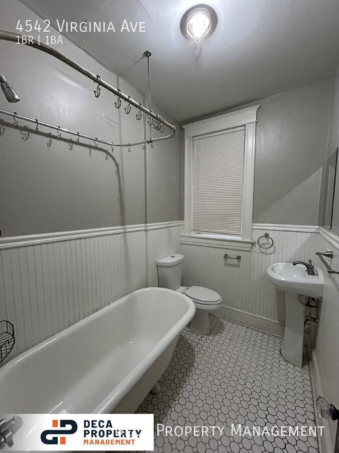 Apartment for rent at 4542 Virginia Ave #1F, Saint Louis, MO 63111