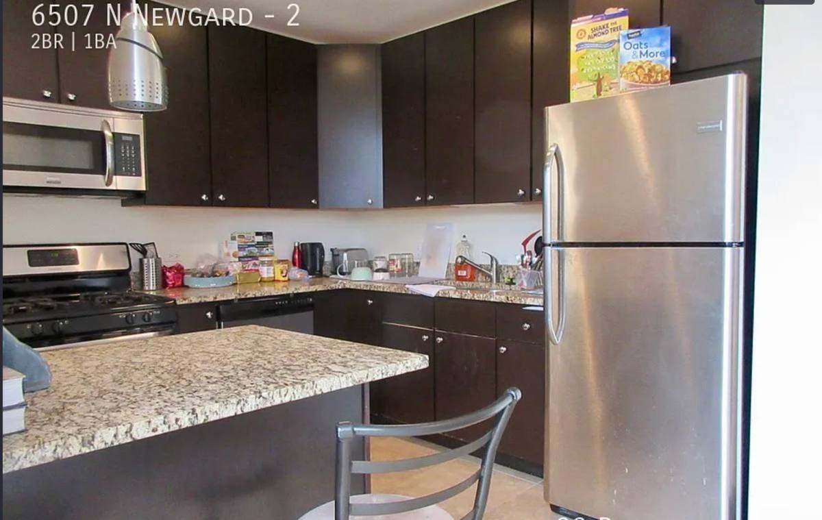 Apartment for rent at 6503 N Newgard Ave, Chicago, IL 60626