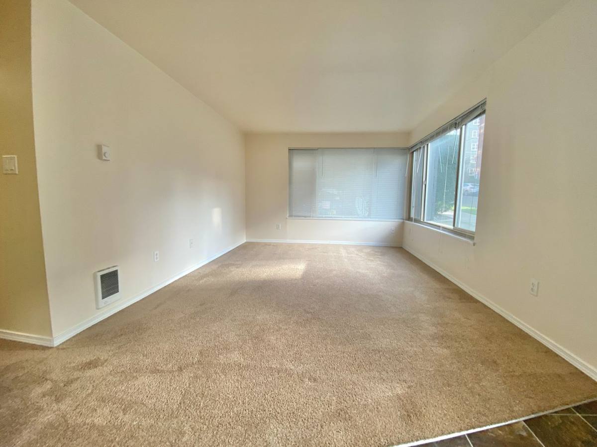 Apartment for rent at 1700 Summit Ave, Seattle, WA 98122