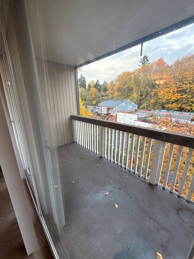 Ravenna House, 9428 Ravenna Ave NE, Seattle, WA 98115 - Apartment for Rent - Image 20
