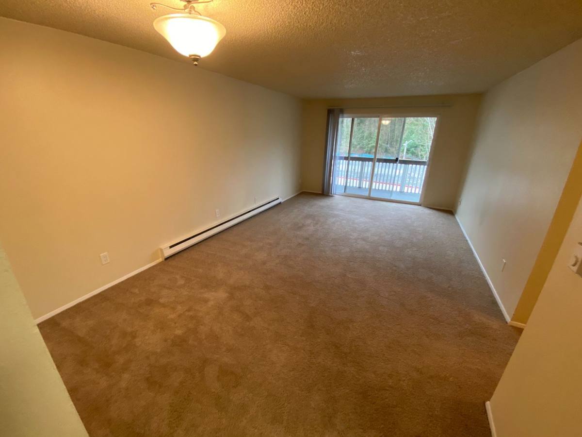 Ravenna House, 9428 Ravenna Ave NE, Seattle, WA 98115 - Apartment for Rent - Image 13