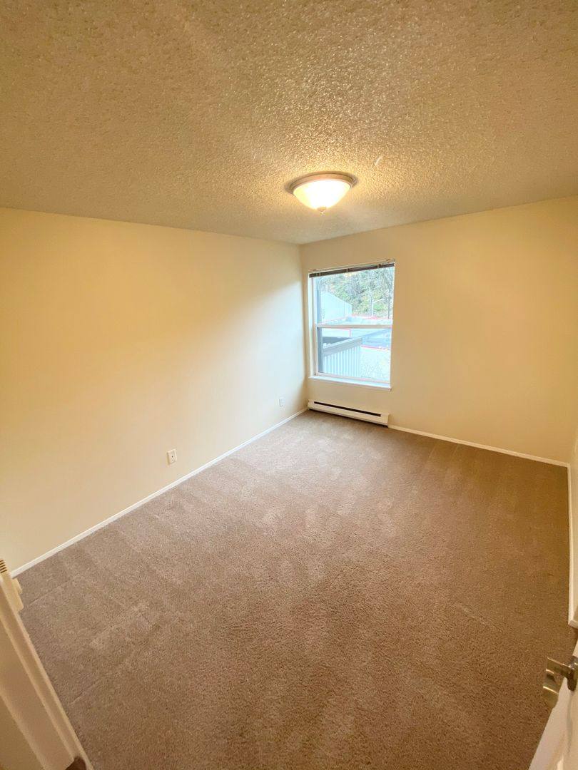 Ravenna House, 9428 Ravenna Ave NE, Seattle, WA 98115 - Apartment for Rent - Image 15