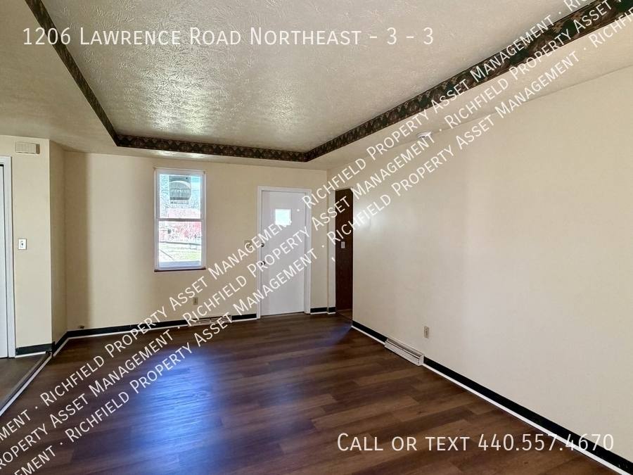 Apartment for rent at 1206 Lawrence Rd NE - 3 #3, Canton, OH 44705