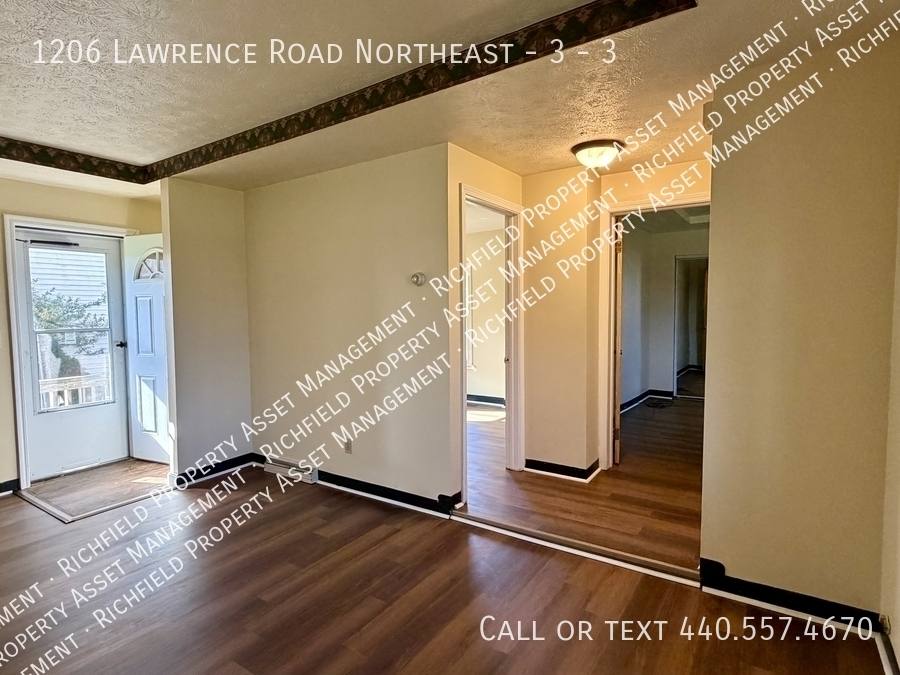 Apartment for rent at 1206 Lawrence Rd NE - 3 #3, Canton, OH 44705