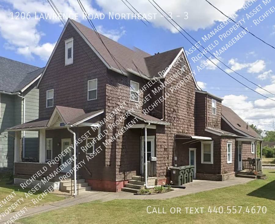 Apartment for rent at 1206 Lawrence Rd NE - 3 #3, Canton, OH 44705