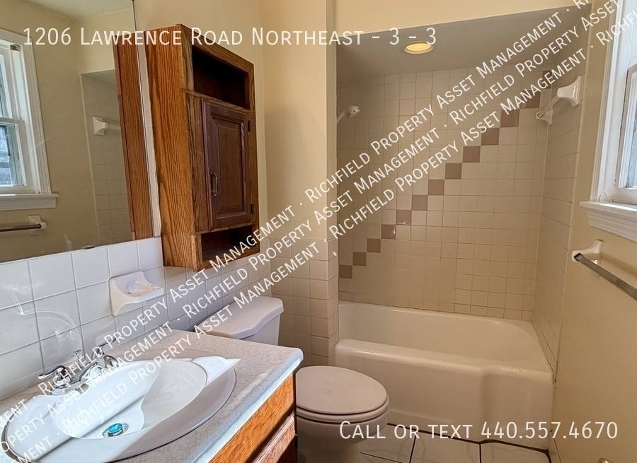 Apartment for rent at 1206 Lawrence Rd NE - 3 #3, Canton, OH 44705