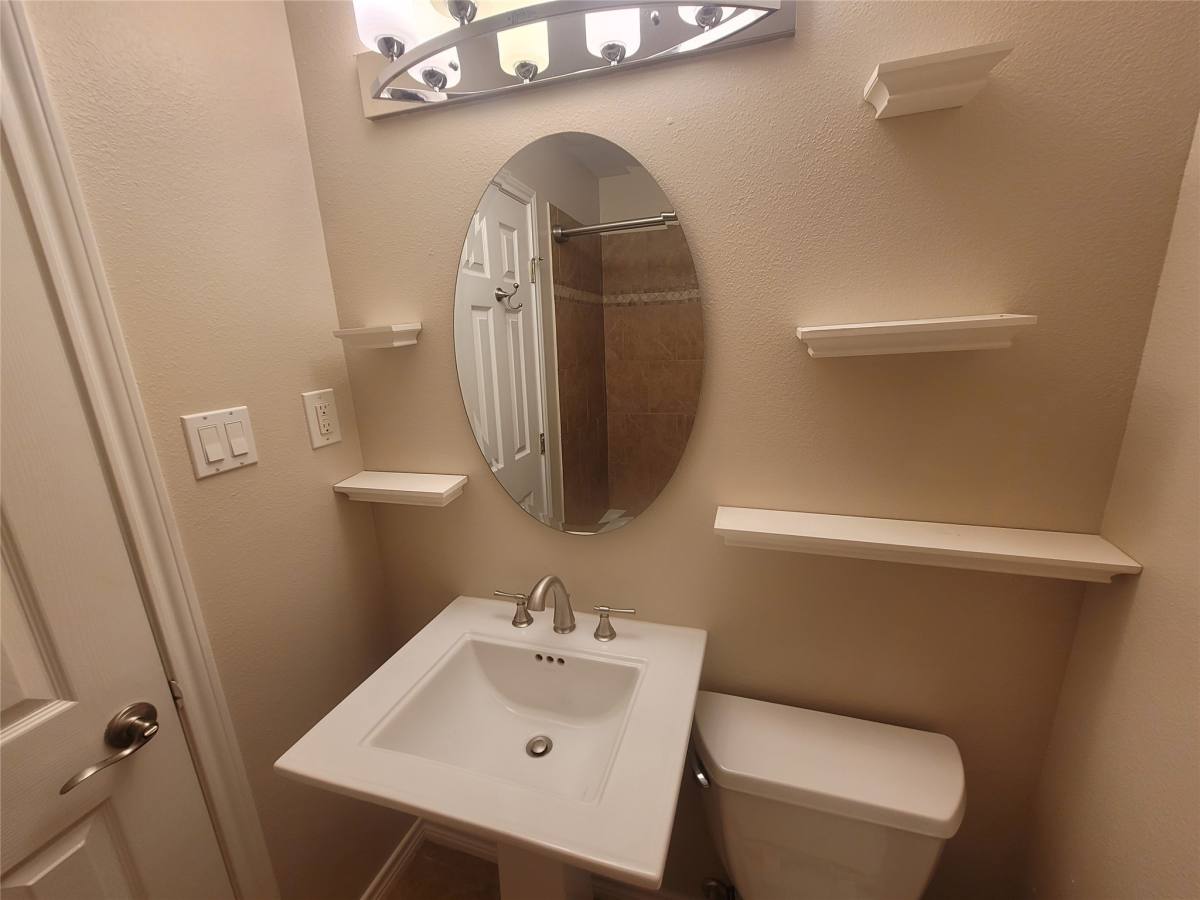 Apartment for rent at 107 Avalon Way #107, Galveston, TX 77550