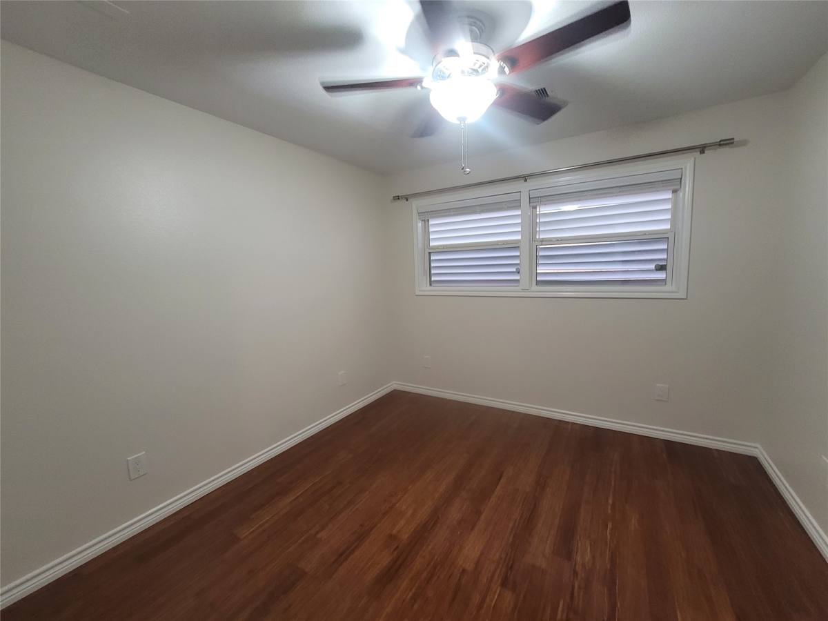 Apartment for rent at 107 Avalon Way #107, Galveston, TX 77550