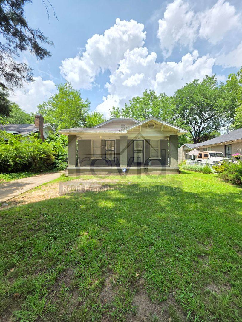 Apartment for rent at 3604 Douglass Ave, Memphis, TN 38111