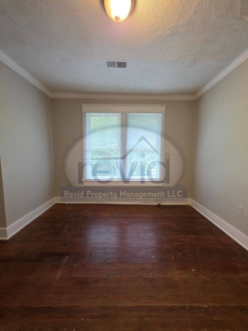 Apartment for rent at 3604 Douglass Ave, Memphis, TN 38111