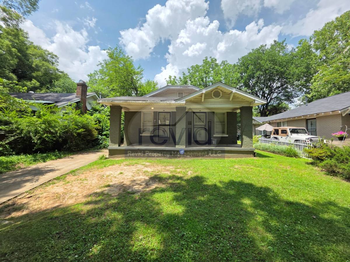 Apartment for rent at 3604 Douglass Ave, Memphis, TN 38111