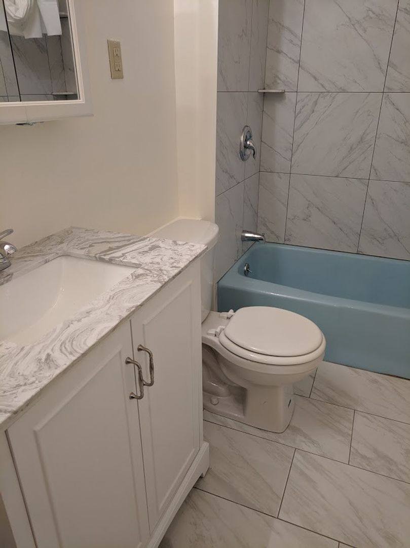 Apartment for rent at 5544 Fair Oaks St, Pittsburgh, PA 15217