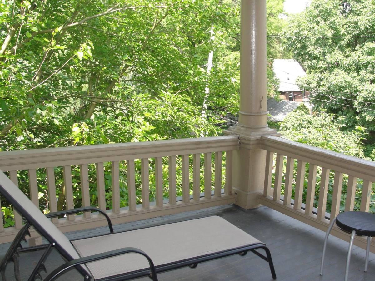 Apartment for rent at 5544 Fair Oaks St, Pittsburgh, PA 15217
