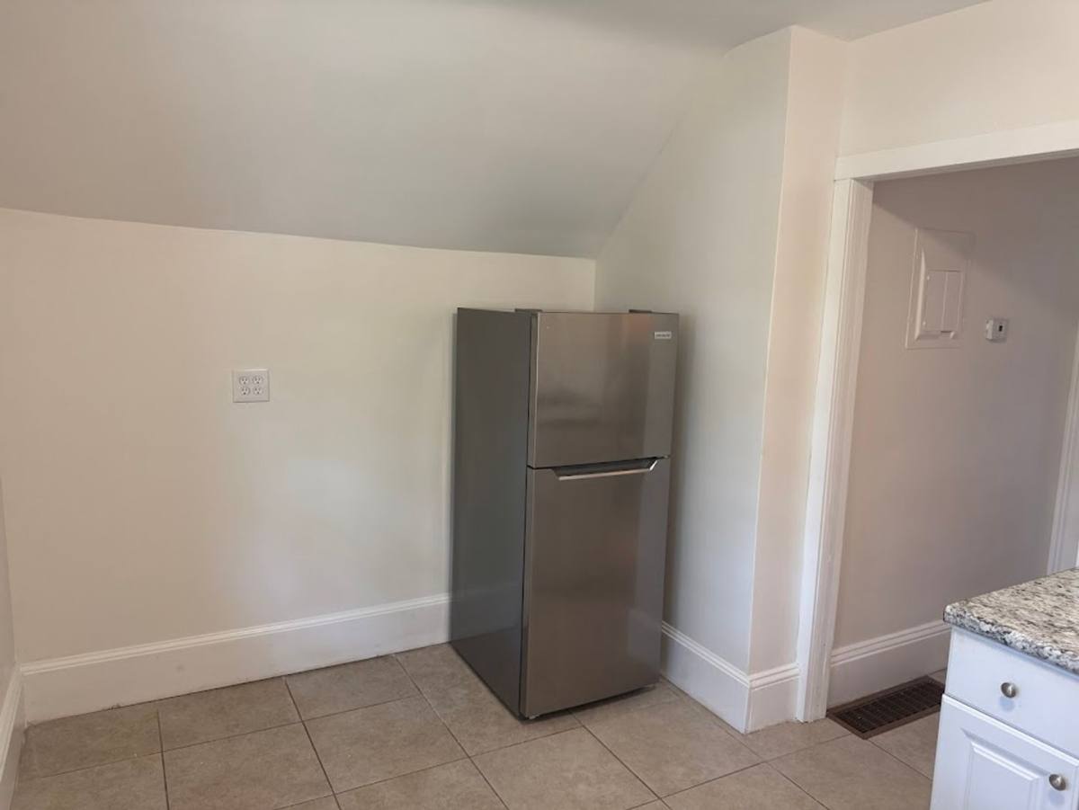 Apartment for rent at 5603 Fair Oaks St, Pittsburgh, PA 15217
