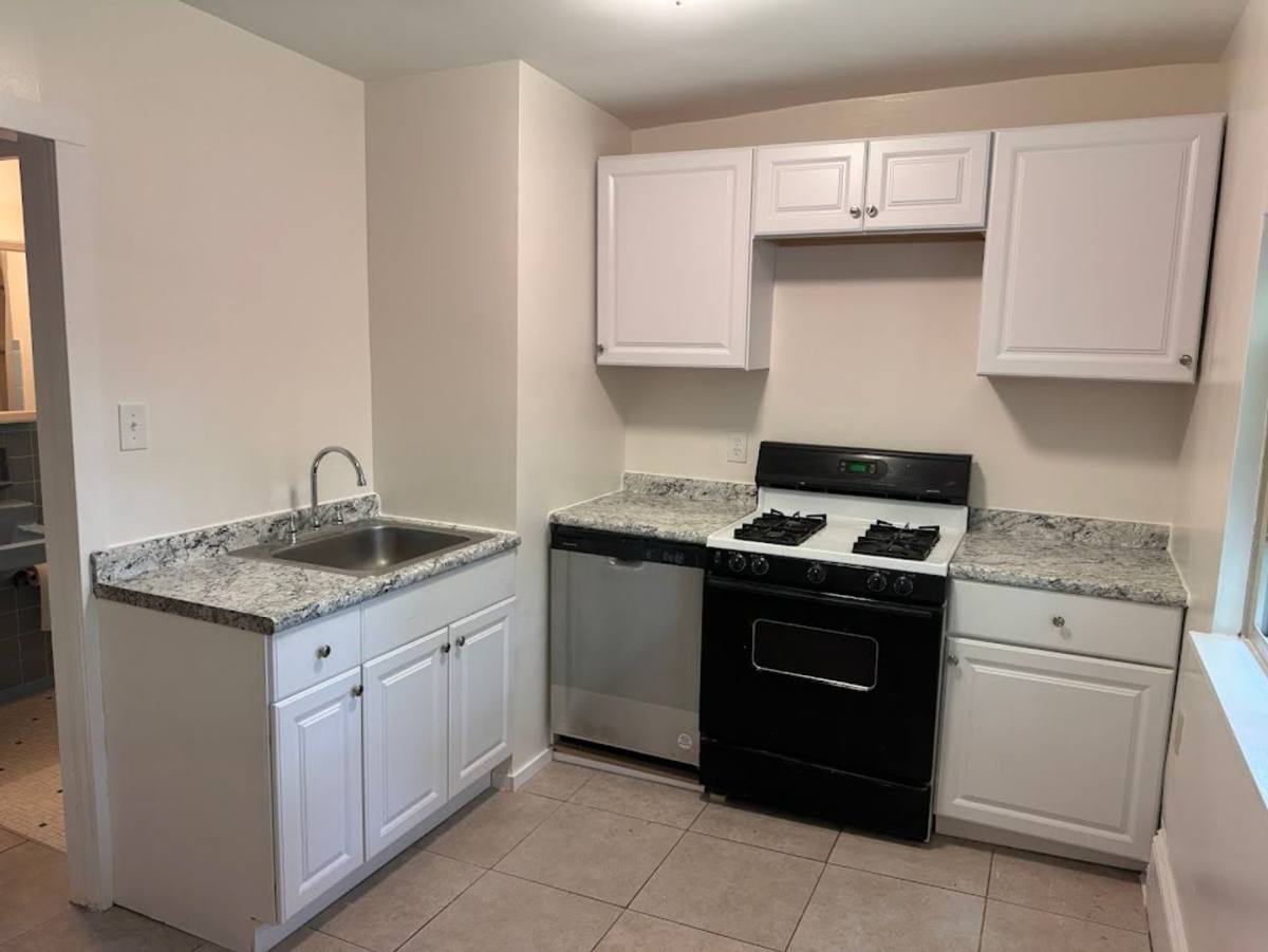 Apartment for rent at 5603 Fair Oaks St, Pittsburgh, PA 15217