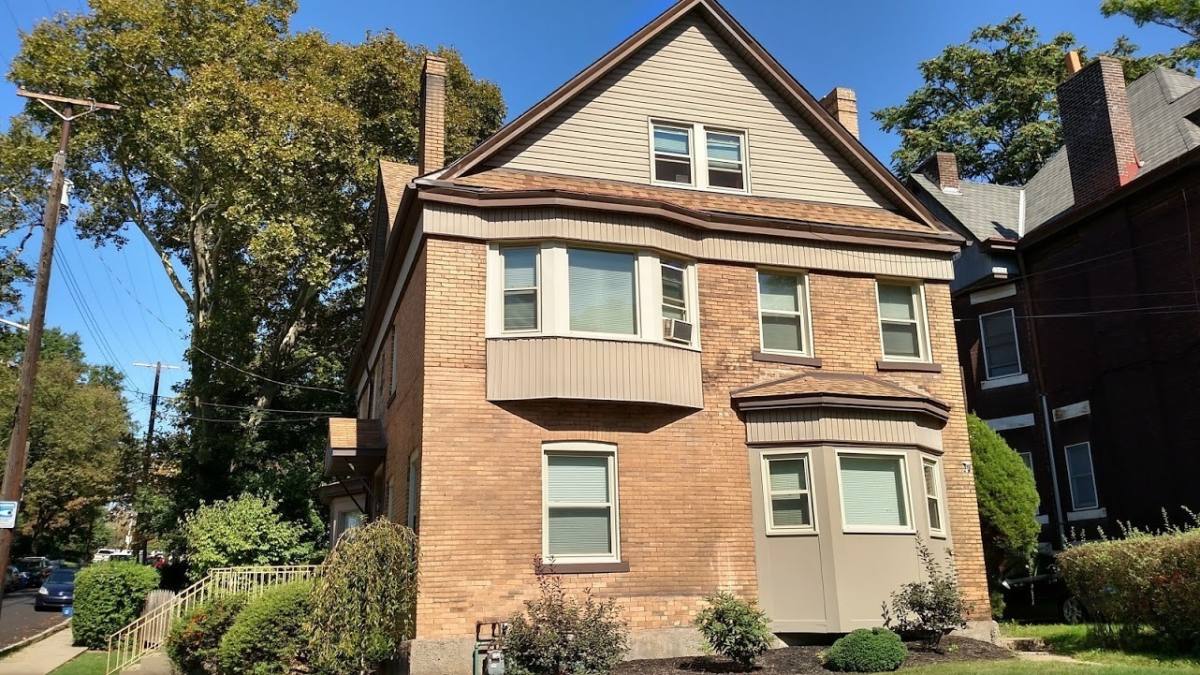 Apartment for rent at 5603 Fair Oaks St, Pittsburgh, PA 15217